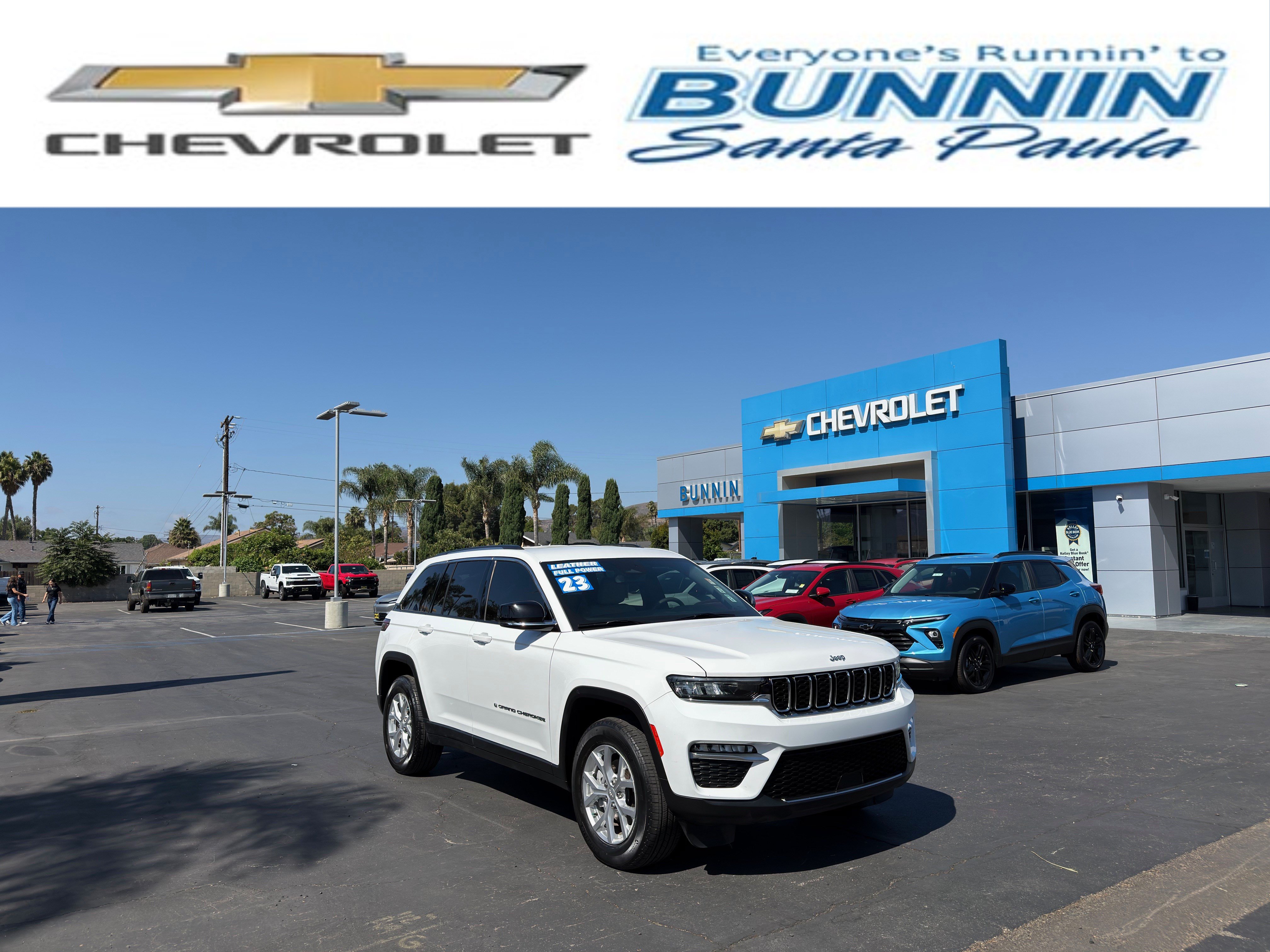 Used 2023 Jeep Grand Cherokee Limited AWD/4WD image 1