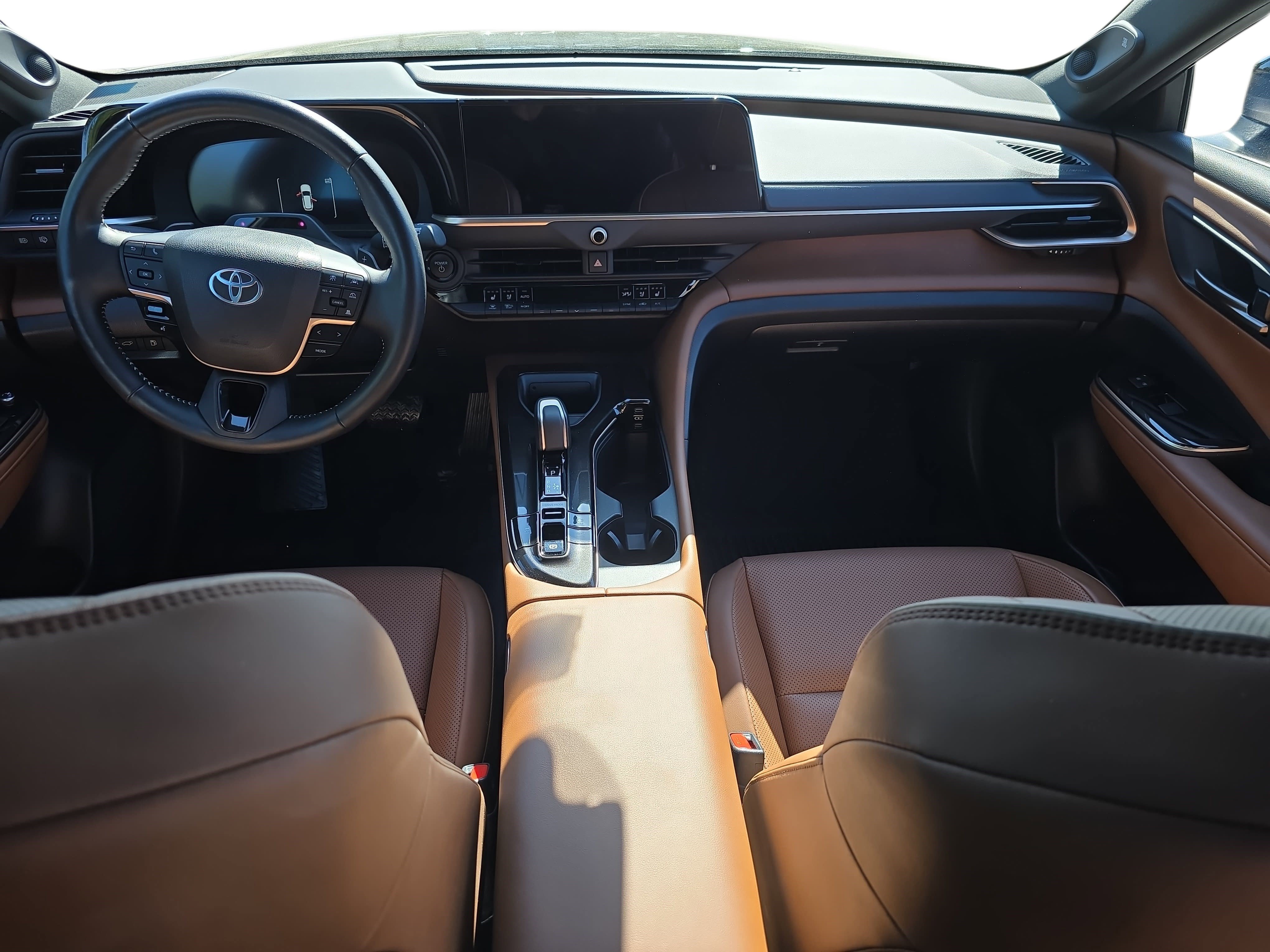 Used 2025 Toyota Crown Signia w/ Advanced Technology Package AWD/4WD image 9