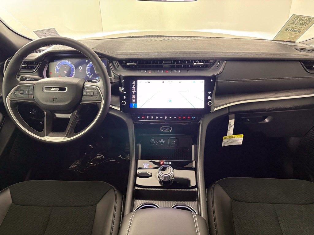 New 2026 Jeep Grand Cherokee Altitude AWD/4WD image 38