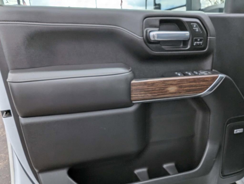 Used 2021 Chevrolet Silverado 2500 High Country w/ Z71 Off-Road Package AWD/4WD image 13
