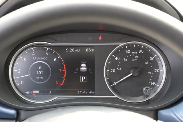 Used 2025 Nissan Versa SV FWD image 24