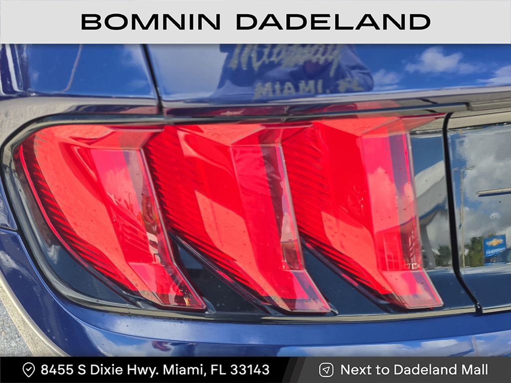 Used 2020 Ford Mustang Convertible image 8