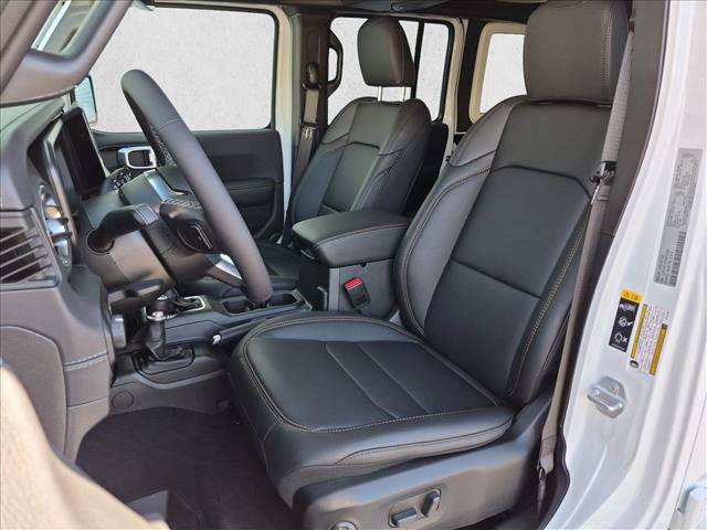 New 2026 Jeep Wrangler Unlimited Sahara w/ Safety Group AWD/4WD image 4