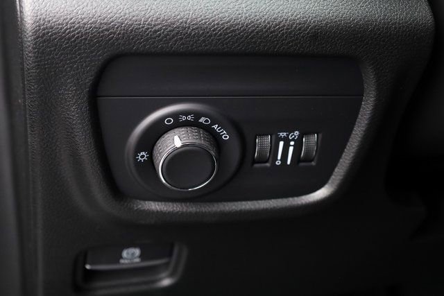 New 2025 Jeep Grand Cherokee L Laredo w/ Luxury Tech Group I AWD/4WD image 10