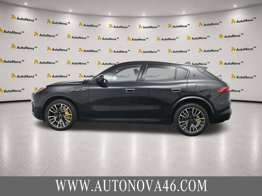 Used 2023 Maserati Grecale Modena AWD/4WD image 3