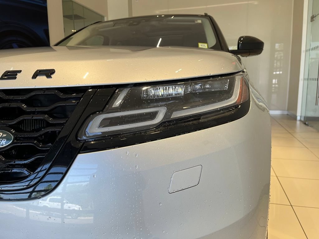 Used 2019 Land Rover Range Rover Velar R-Dynamic SE AWD/4WD image 11