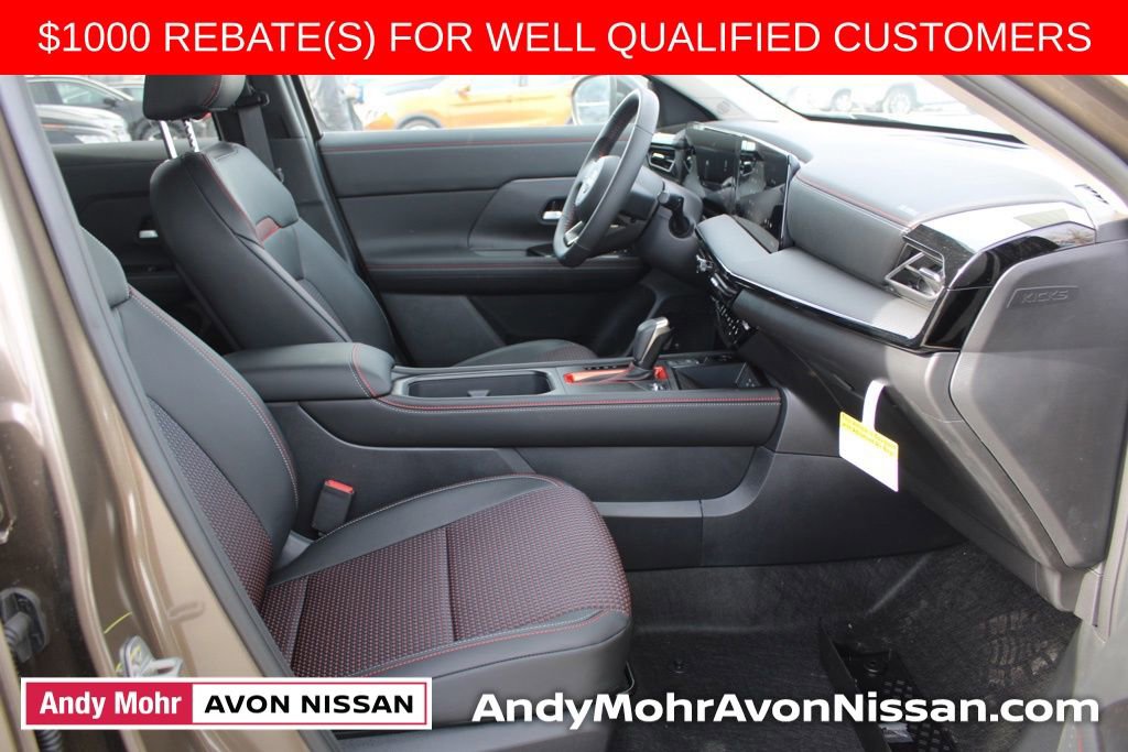 New 2026 Nissan Kicks SR image 13