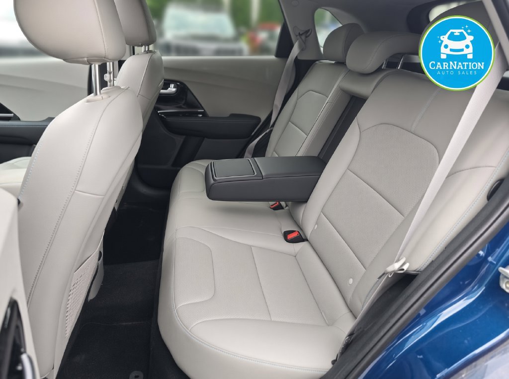 Used 2018 Kia Niro Touring FWD image 6
