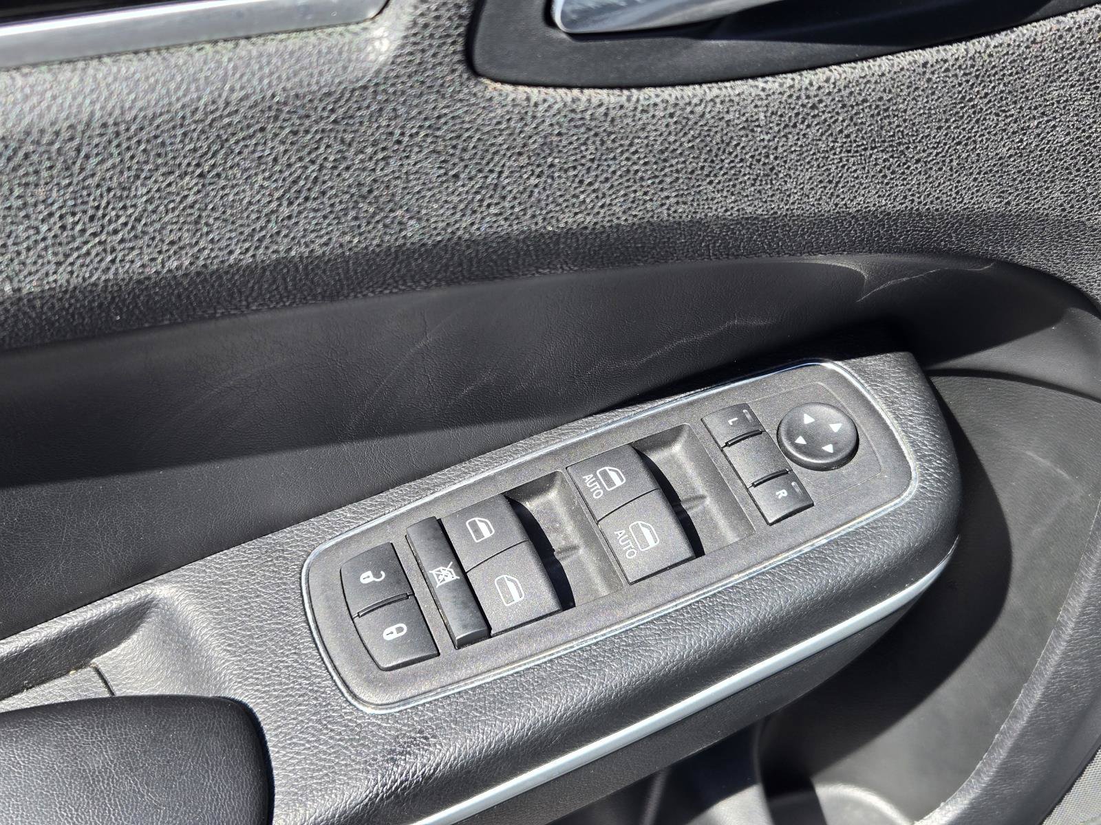 Certified 2023 Chrysler 300 Touring RWD image 20