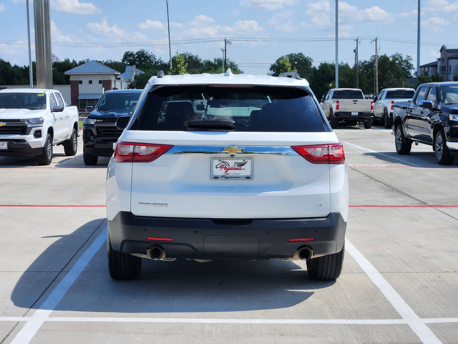 Used 2019 Chevrolet Traverse LT FWD image 8