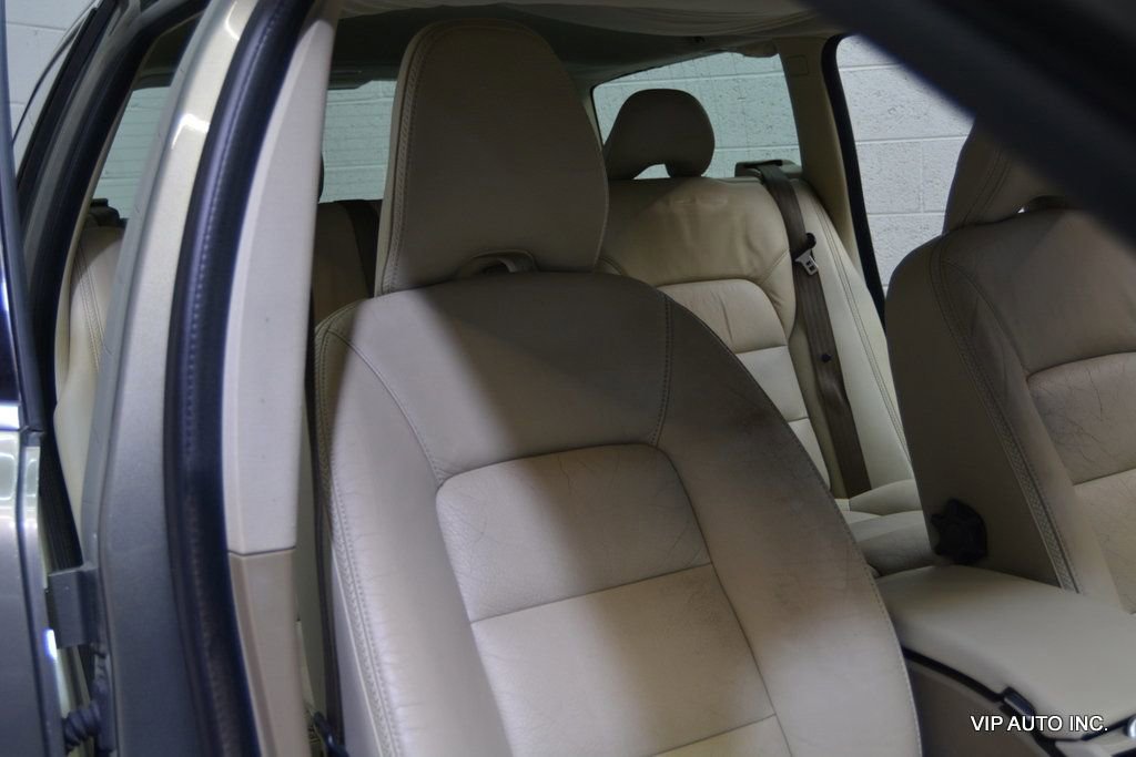 Used 2010 Volvo XC70 3.2 image 14