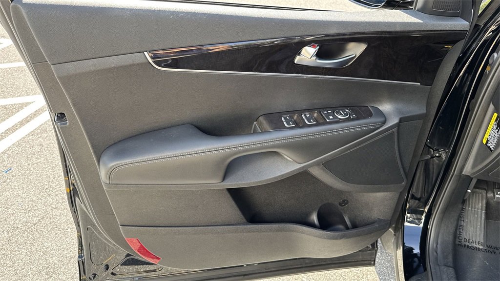 Used 2018 Kia Sorento L image 40