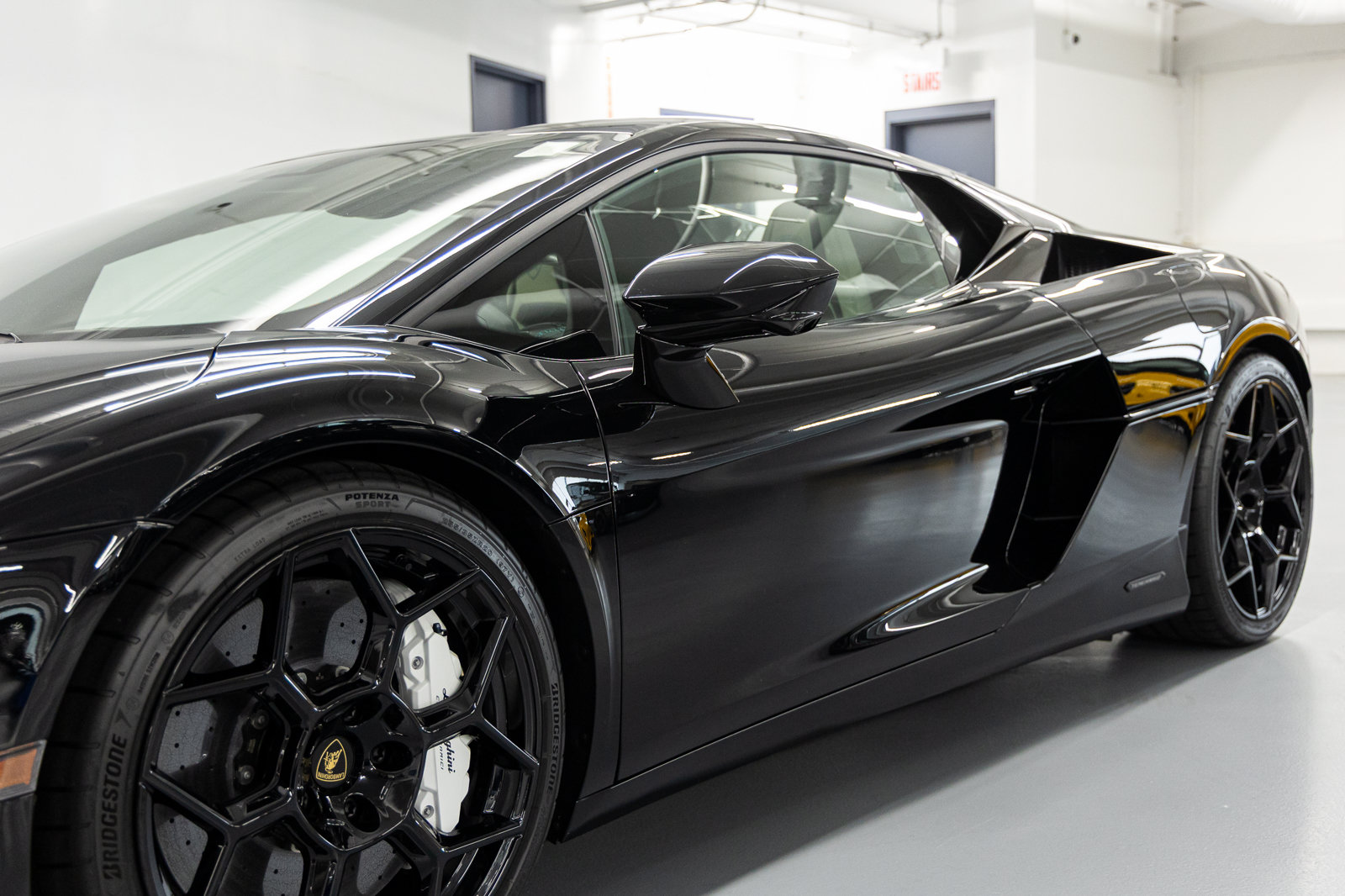 Used 2026 Lamborghini Temerario AWD/4WD image 14