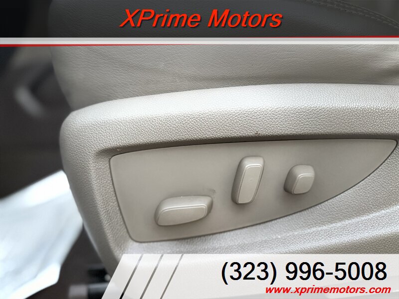 Used 2017 GMC Yukon XL Denali w/ Open Road Package AWD/4WD image 22