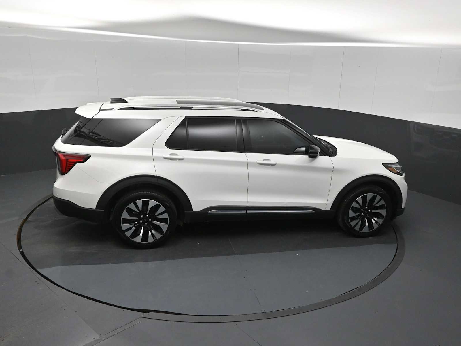 Certified 2026 Ford Explorer Platinum w/ LUX Leather Package AWD/4WD image 49
