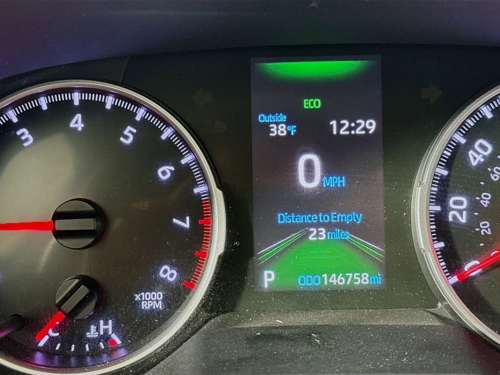 Used 2020 Toyota RAV4 LE image 12