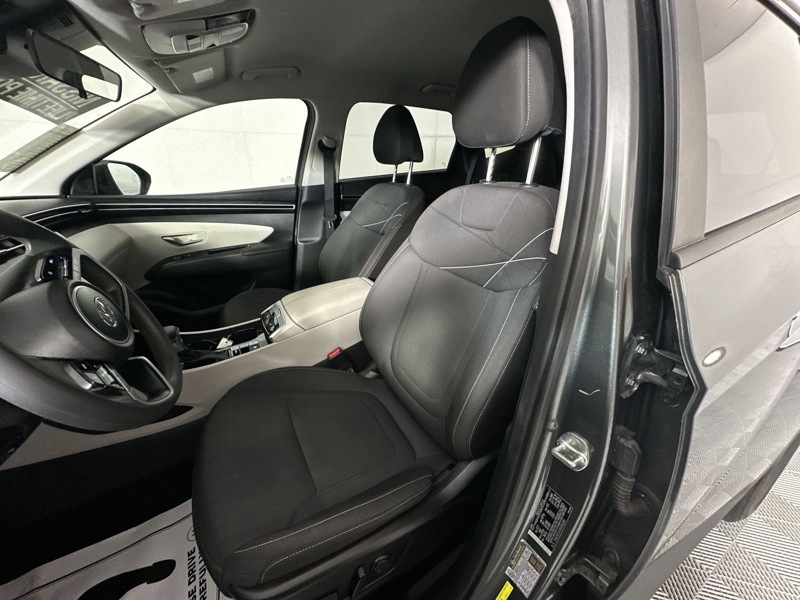 Used 2022 Hyundai Tucson SEL FWD image 11