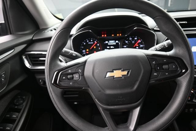 Used 2023 Chevrolet TrailBlazer LT w/ Convenience Package AWD/4WD image 8