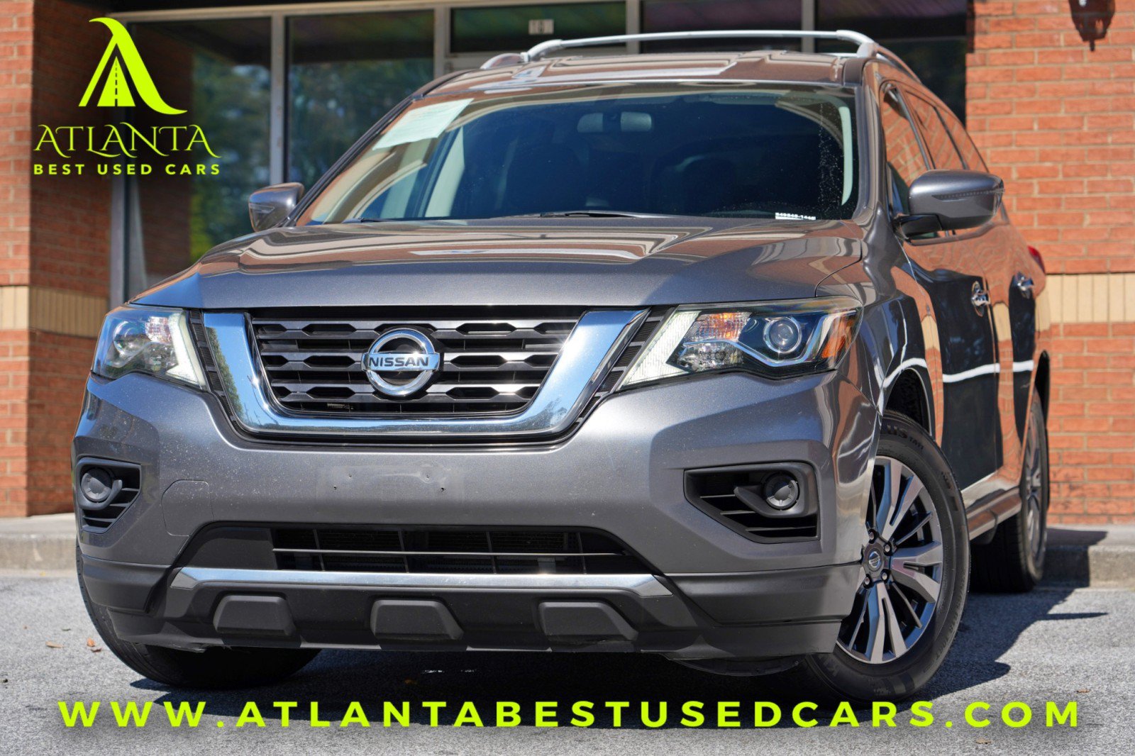 Used 2019 Nissan Pathfinder S FWD image 1