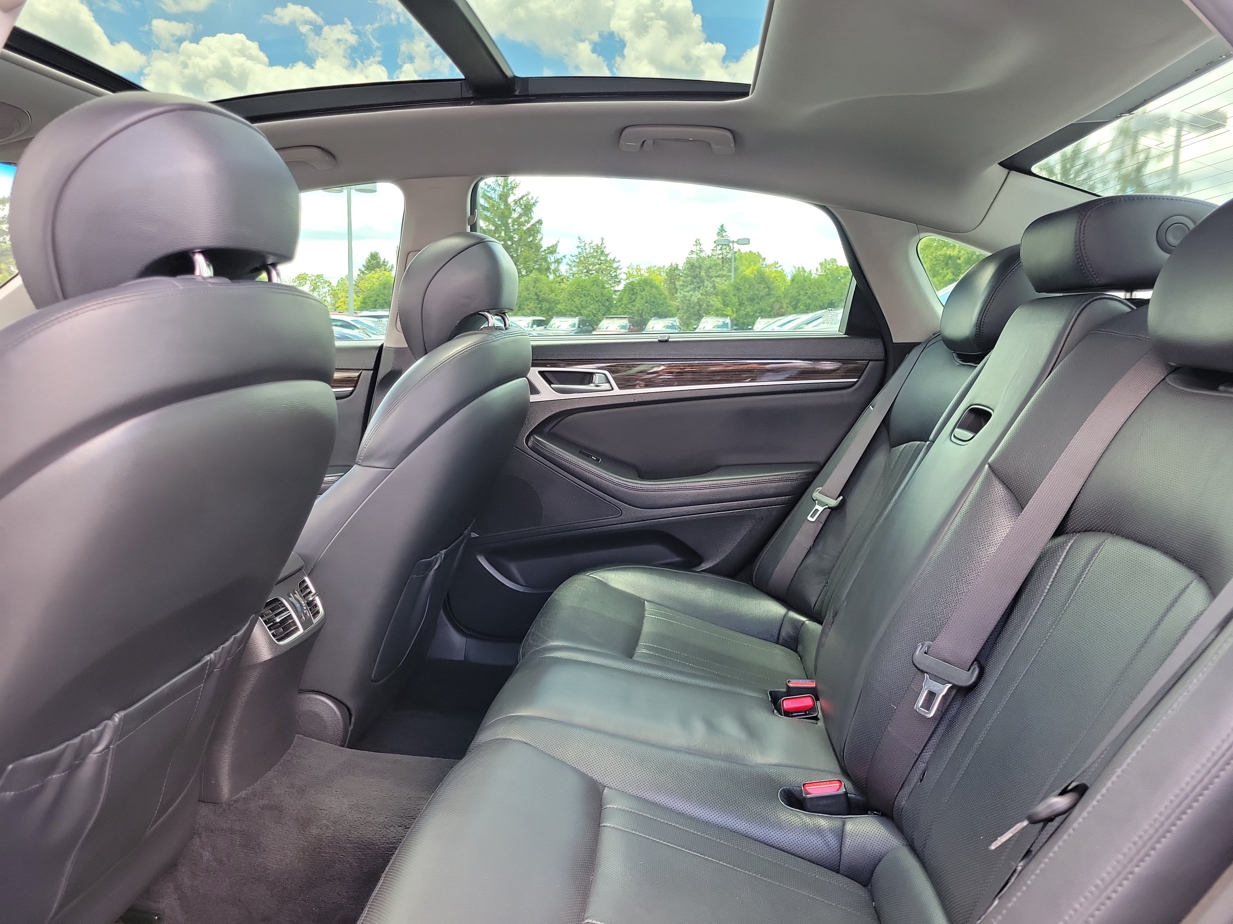 Used 2016 Hyundai Genesis 3.8 w/ Option Group 02 AWD/4WD image 11