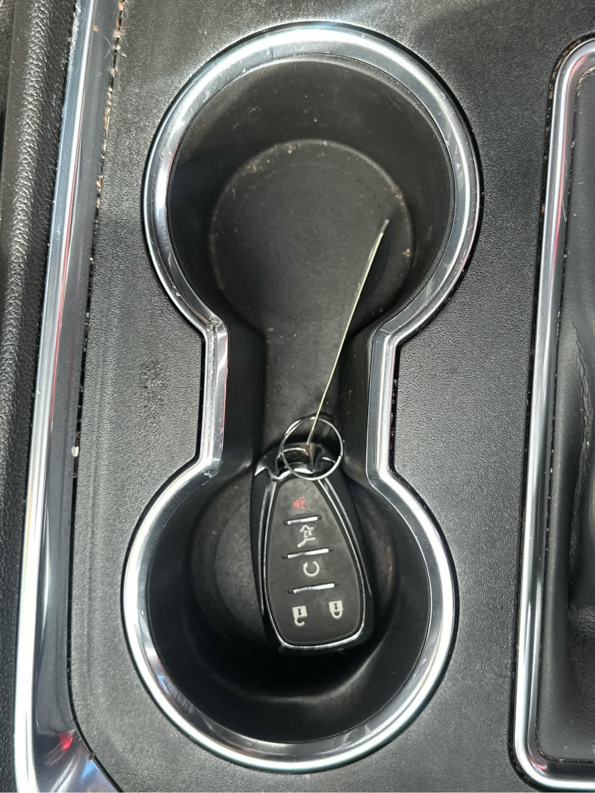 Used 2022 Chevrolet Traverse LT image 37