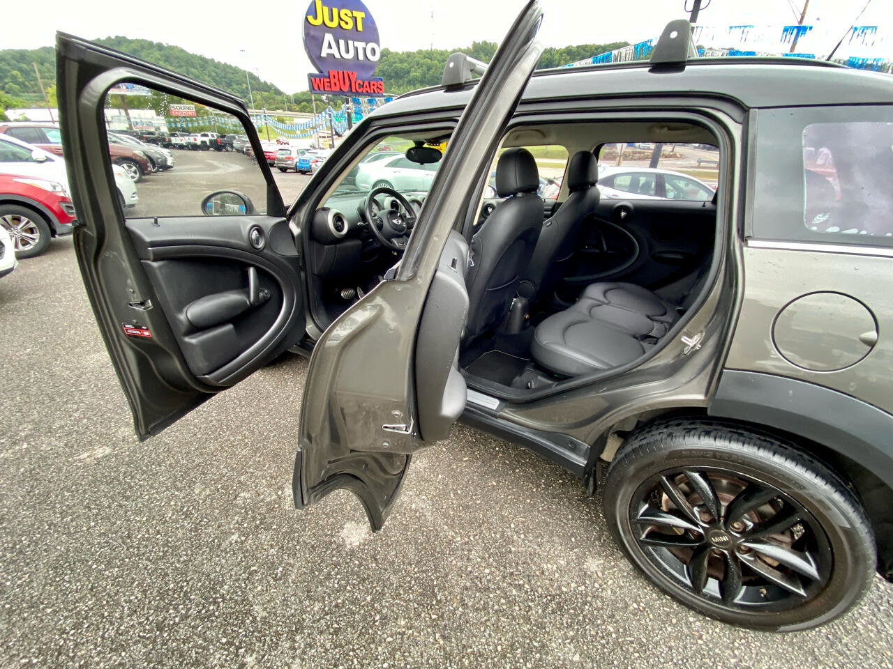 Used 2012 MINI Cooper Countryman S image 13
