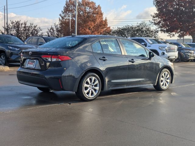 Used 2023 Toyota Corolla LE image 6