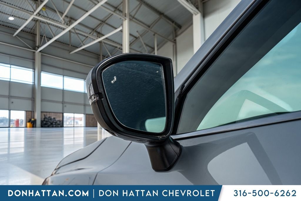 Used 2025 Nissan Pathfinder SL image 29