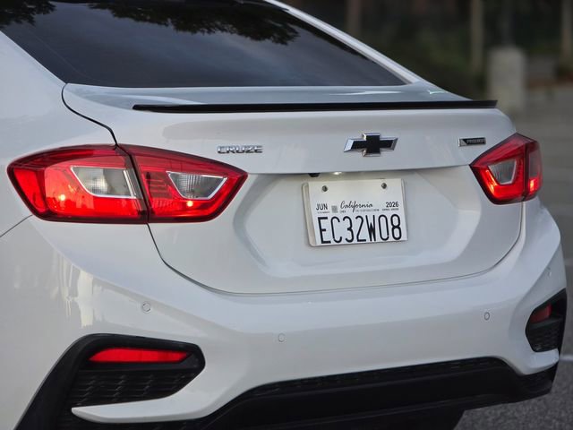 Used 2018 Chevrolet Cruze Premier image 35