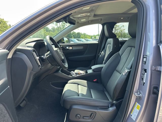 New 2026 Volvo XC40 B5 Plus w/ Protection Package Premier AWD/4WD image 13