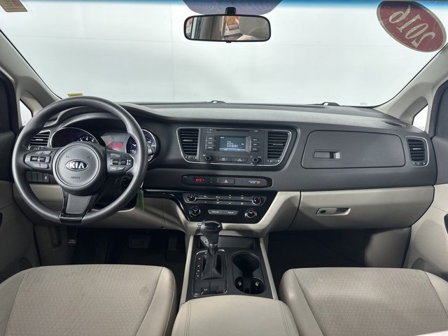 Used 2016 Kia Sedona LX image 11