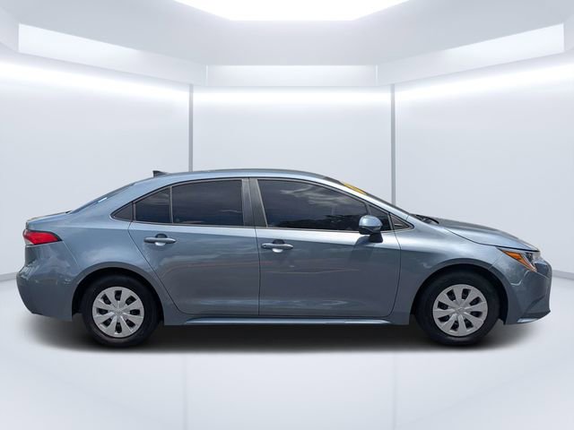 Used 2022 Toyota Corolla L FWD image 2