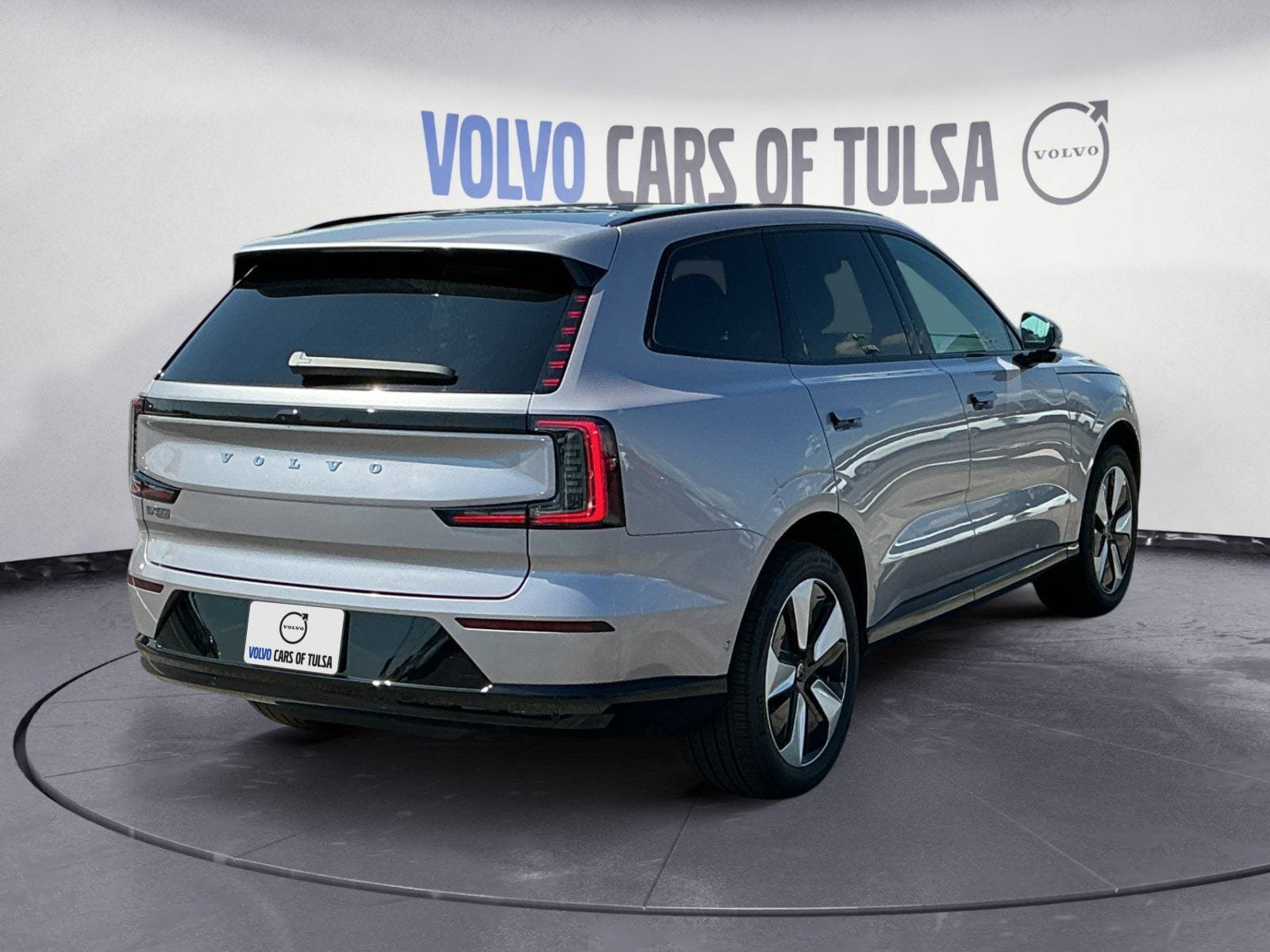 New 2026 Volvo EX90 Plus RWD image 5