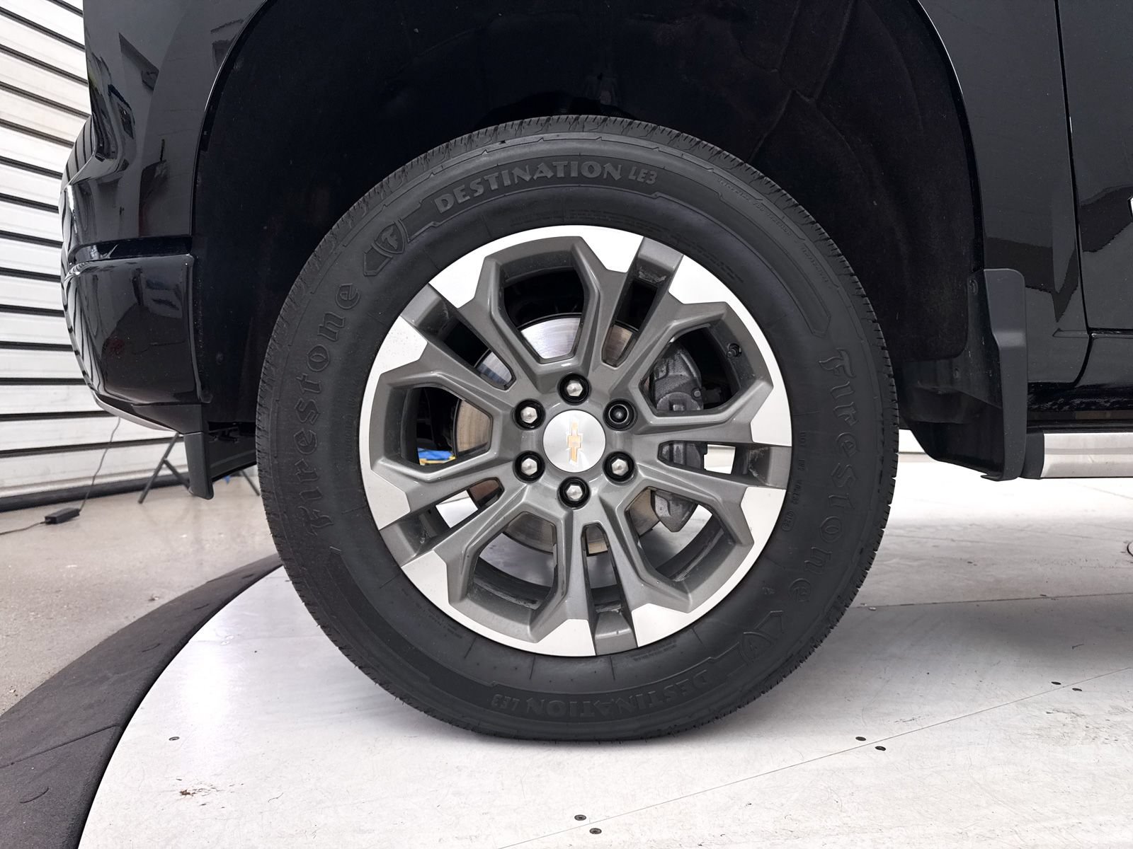 Used 2024 Chevrolet Silverado 1500 High Country w/ Technology Package AWD/4WD image 17