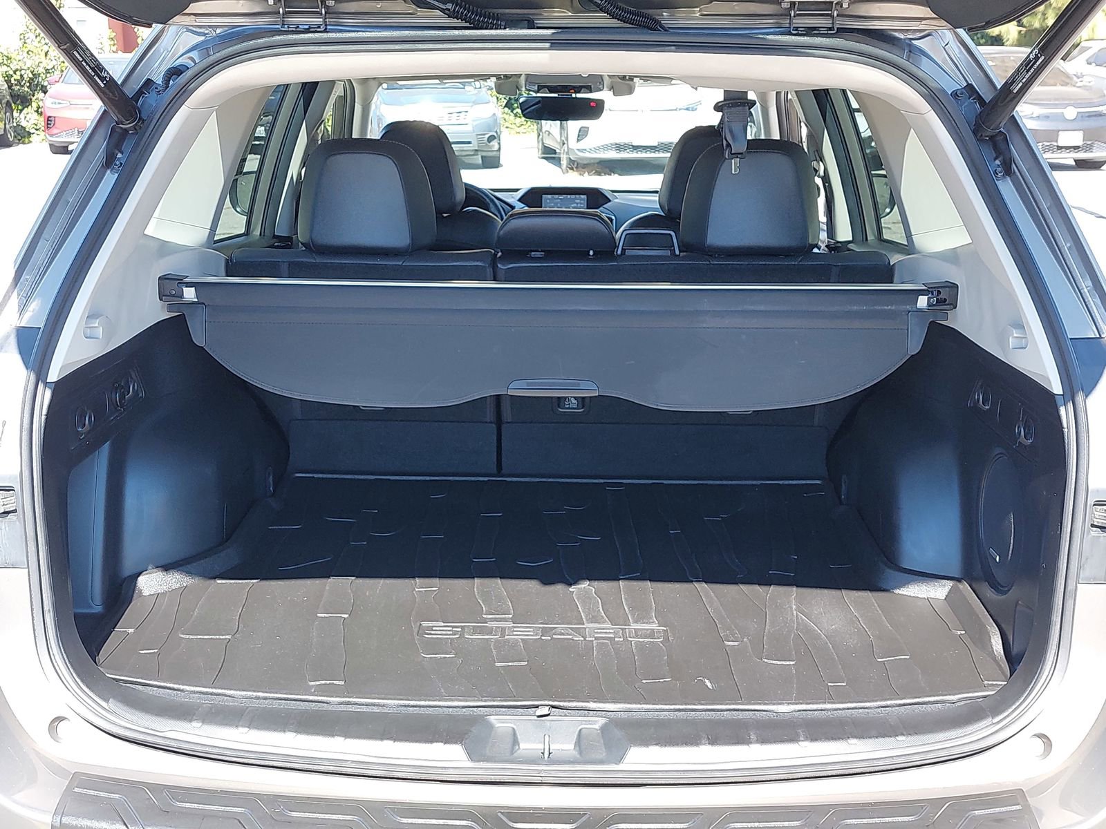 Used 2020 Subaru Forester Limited image 12