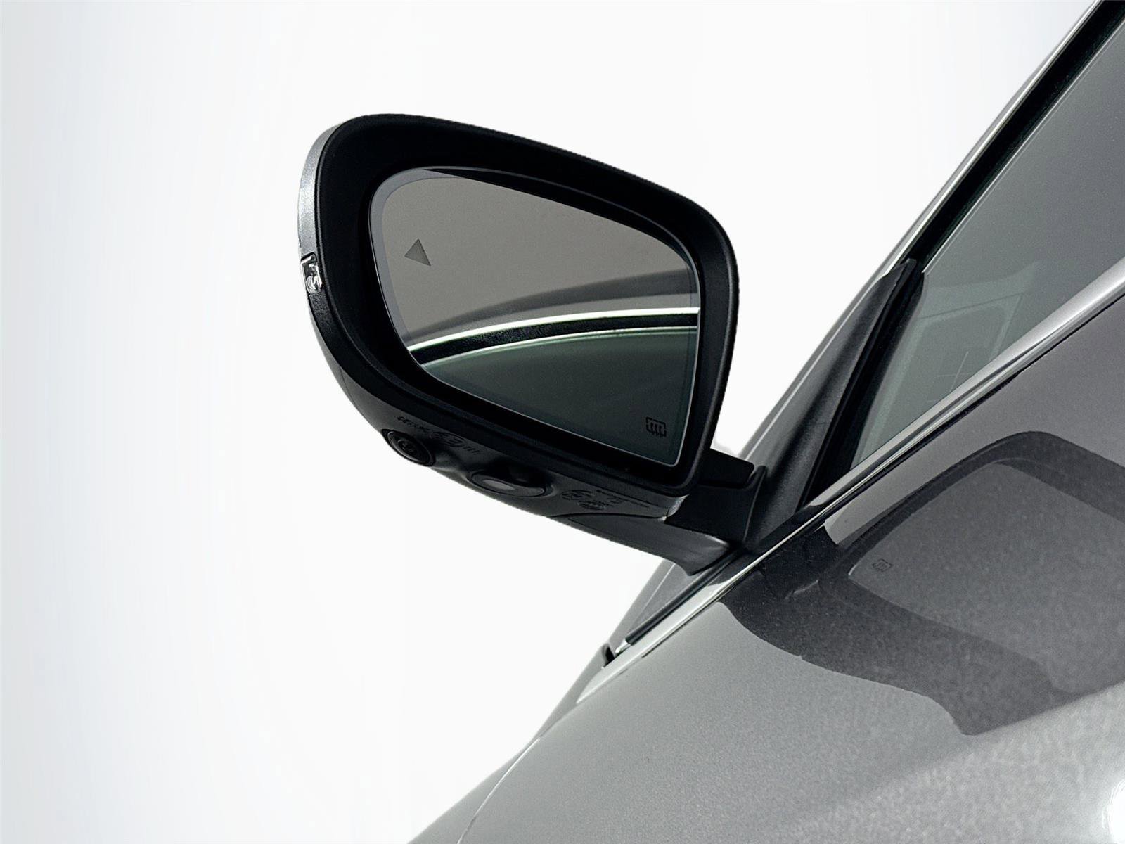 Used 2020 Maserati Quattroporte GTS GranLusso image 5