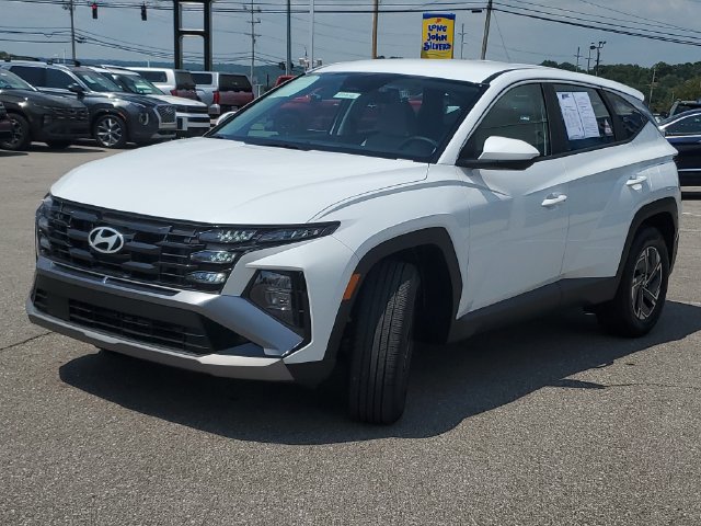 Certified 2026 Hyundai Tucson Blue SE w/ Tow & Go Package AWD/4WD image 2