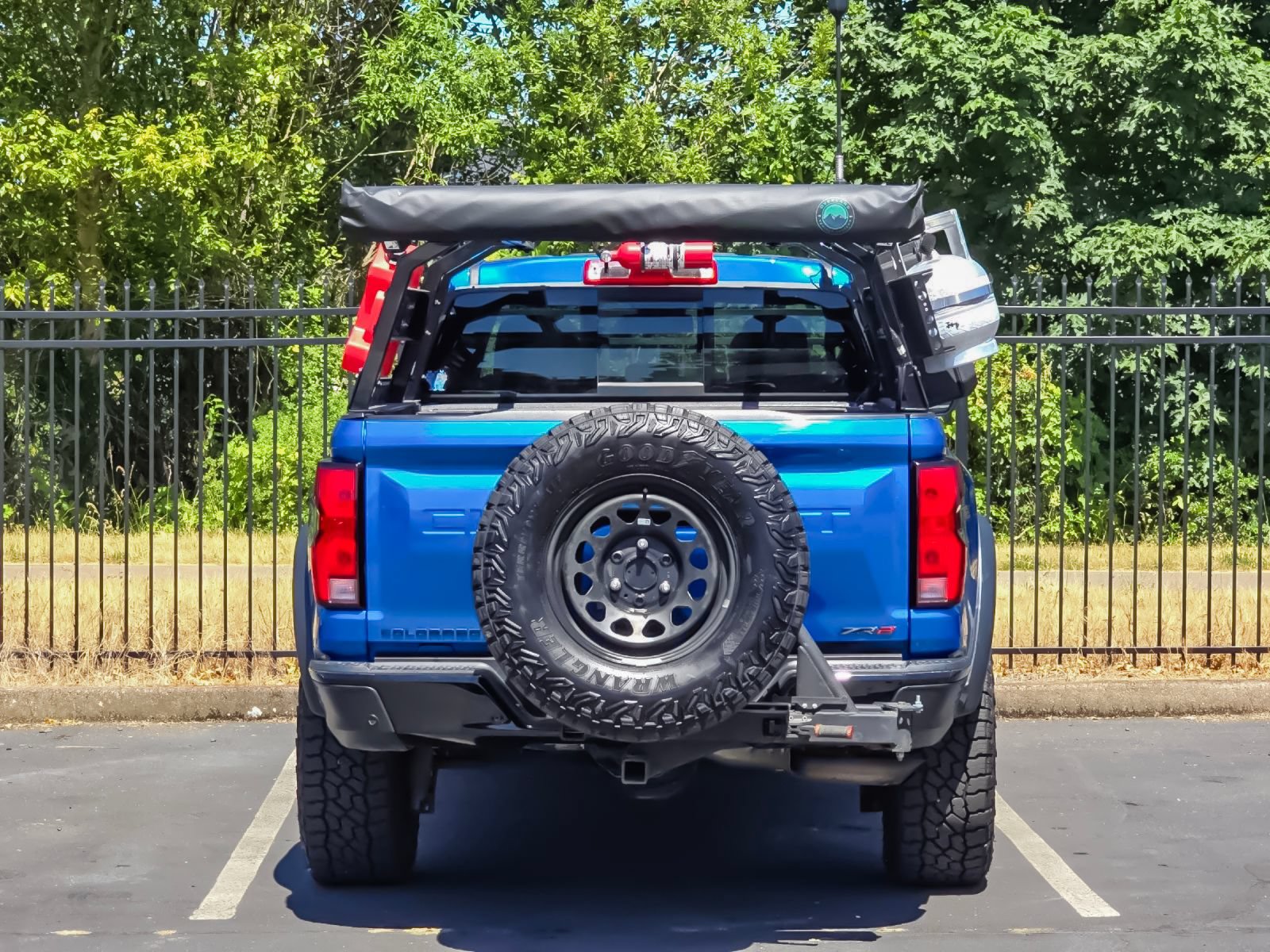 Used 2023 Chevrolet Colorado ZR2 w/ ZR2 Convenience Package III AWD/4WD image 4