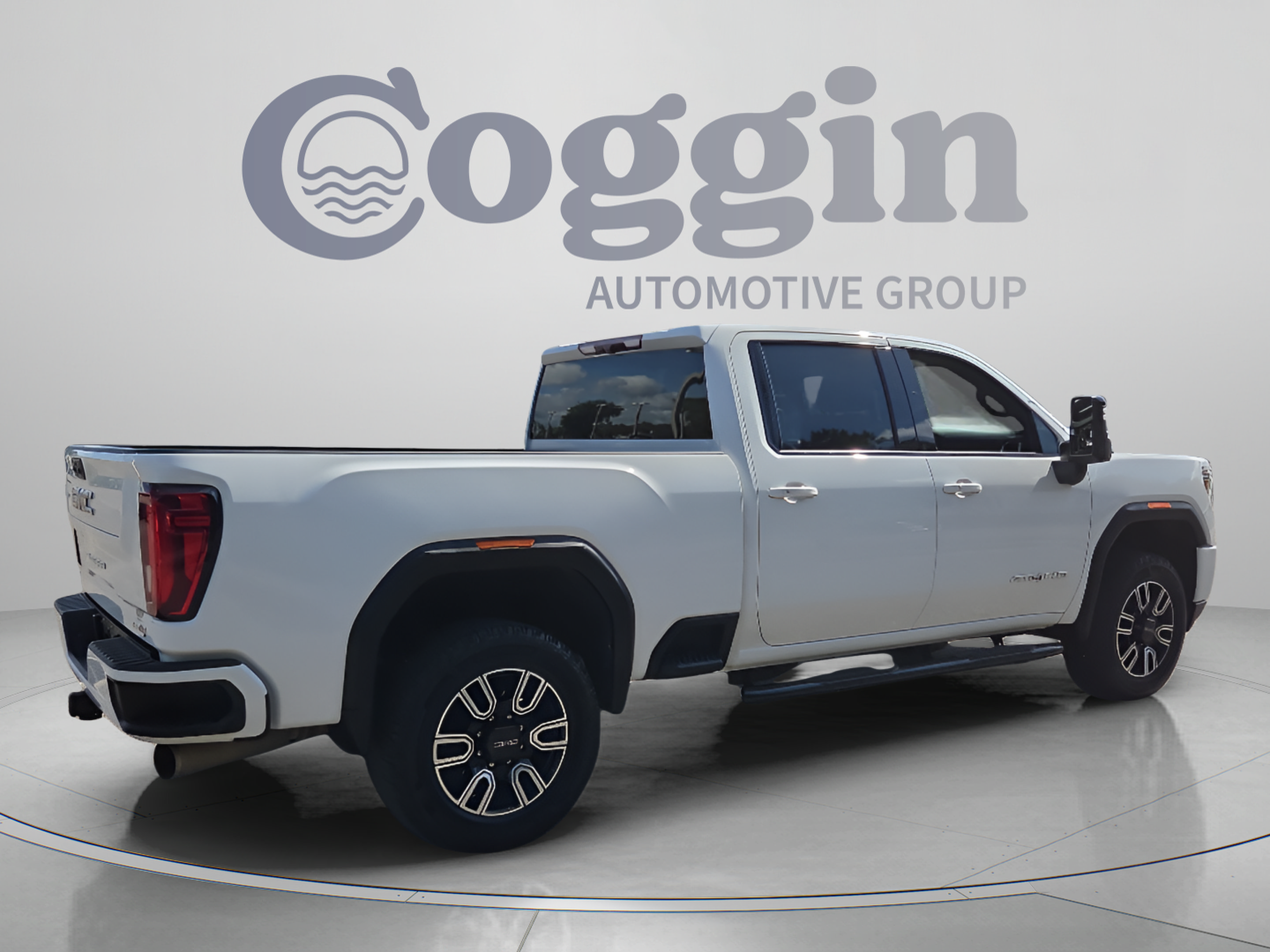 Certified 2022 GMC Sierra 2500 AT4 w/ Gooseneck/5TH Wheel Package AWD/4WD image 5