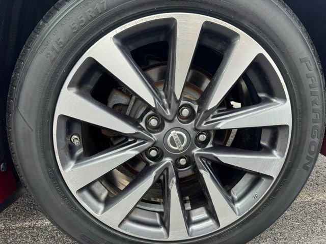 Used 2017 Nissan Altima 2.5 SV image 9