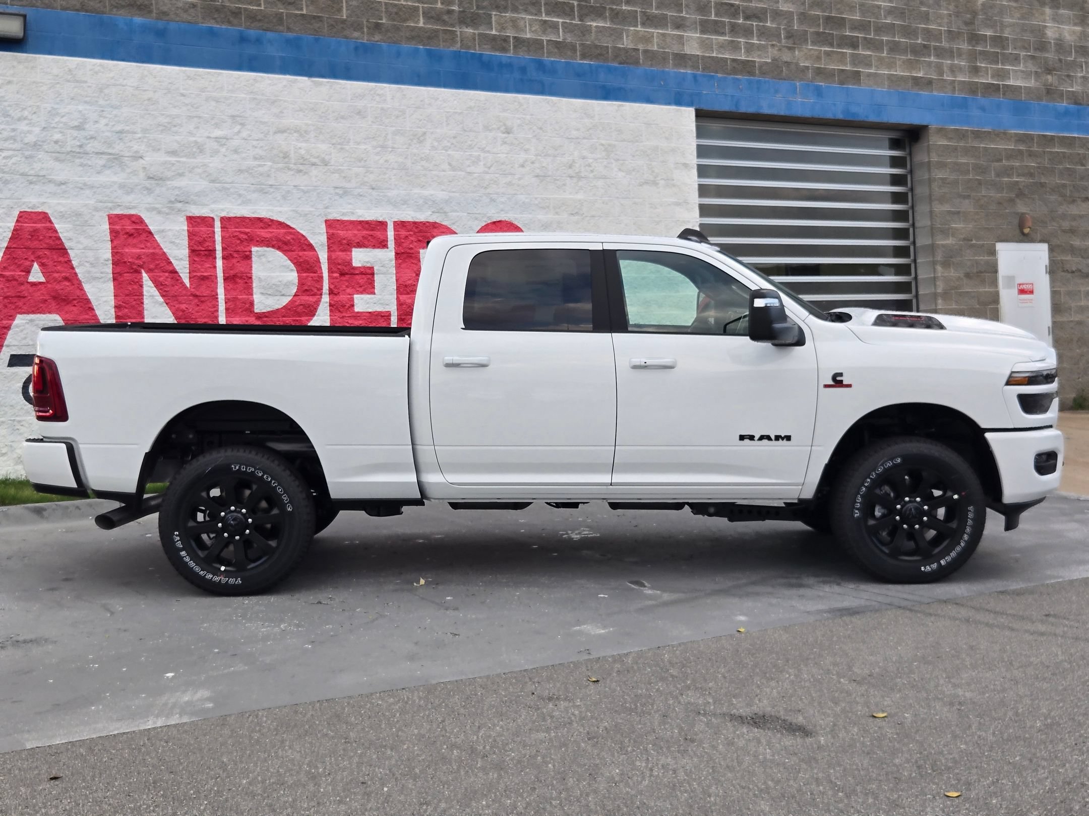 New 2026 RAM 2500 Laramie w/ Night Edition AWD/4WD image 8