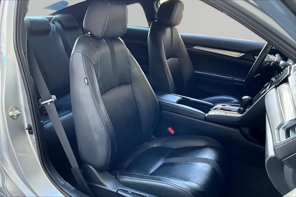 Used 2019 Honda Civic Touring image 28