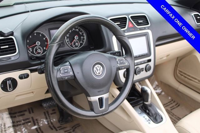 Used 2015 Volkswagen Eos Executive image 16