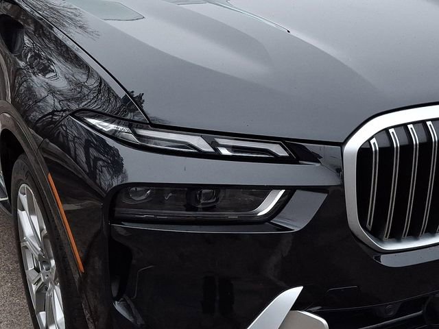 Used 2025 BMW X7 xDrive40i image 11
