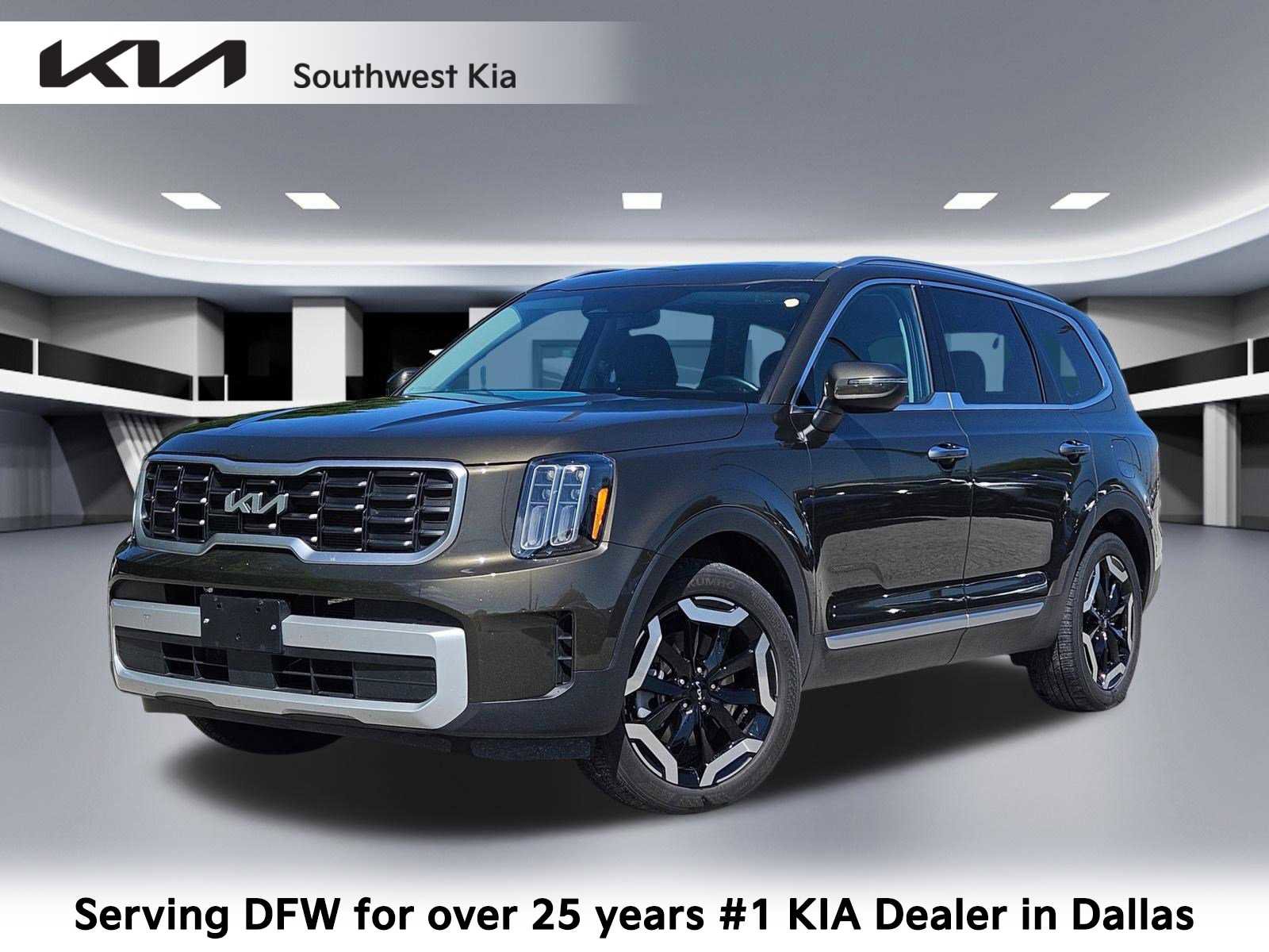 Used 2025 Kia Telluride S image 1