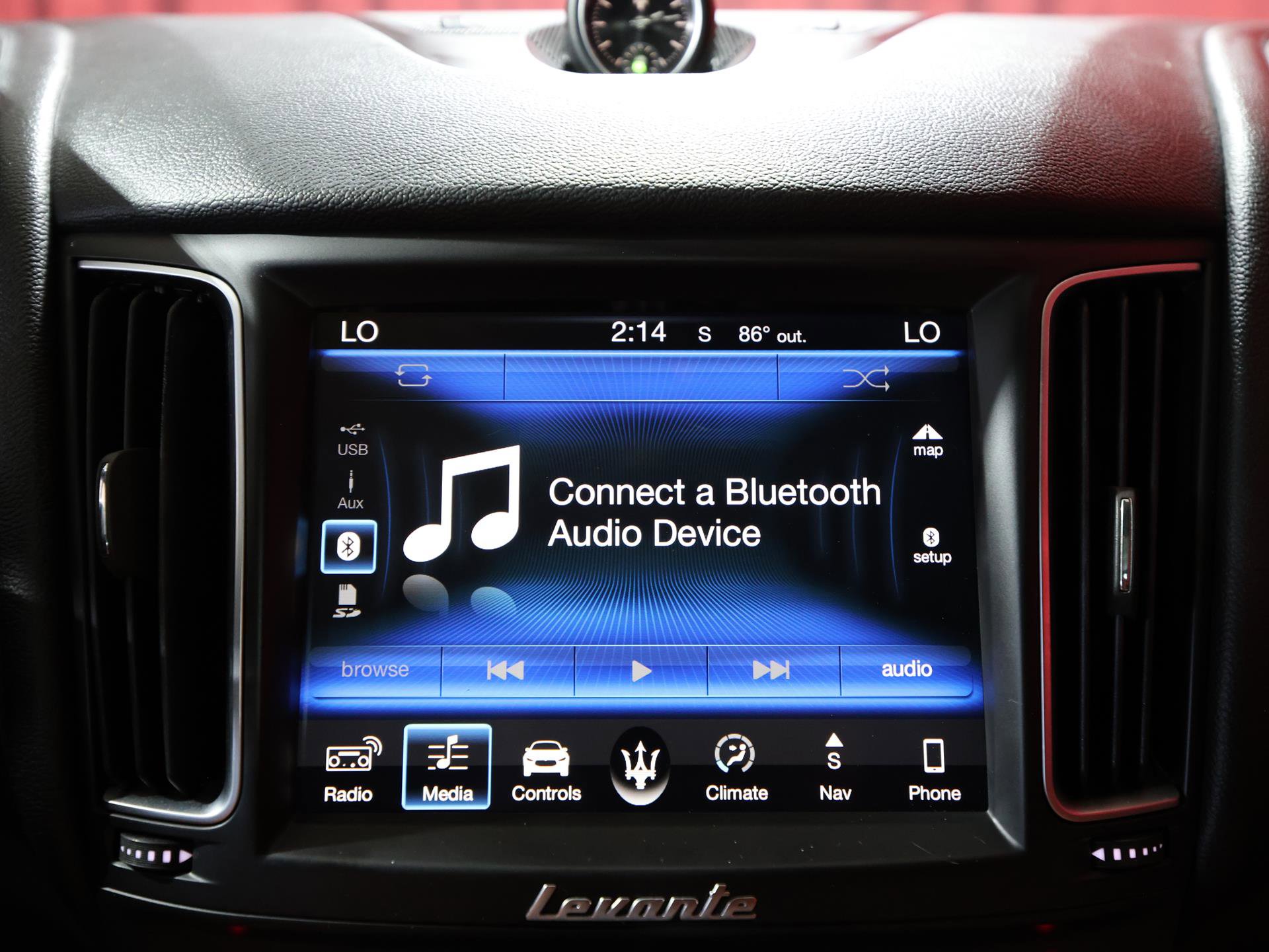 Used 2018 Maserati Levante image 18