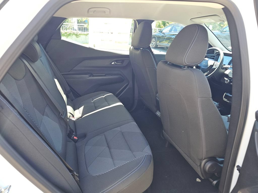New 2027 Chevrolet Bolt LT w/ Comfort Package FWD image 14