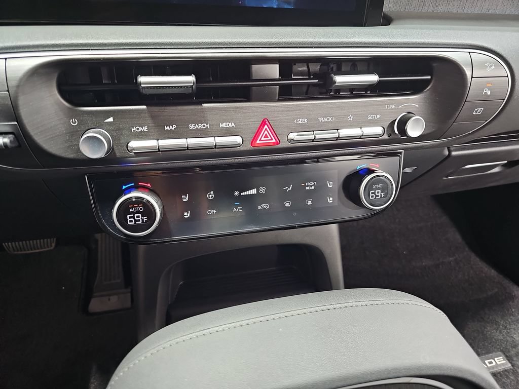 Certified 2026 Hyundai Palisade Limited AWD/4WD image 23
