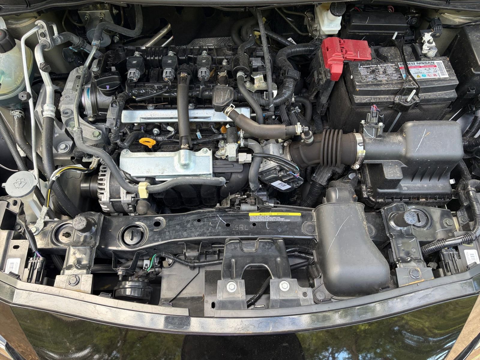 Used 2025 Nissan Versa SV FWD image 28