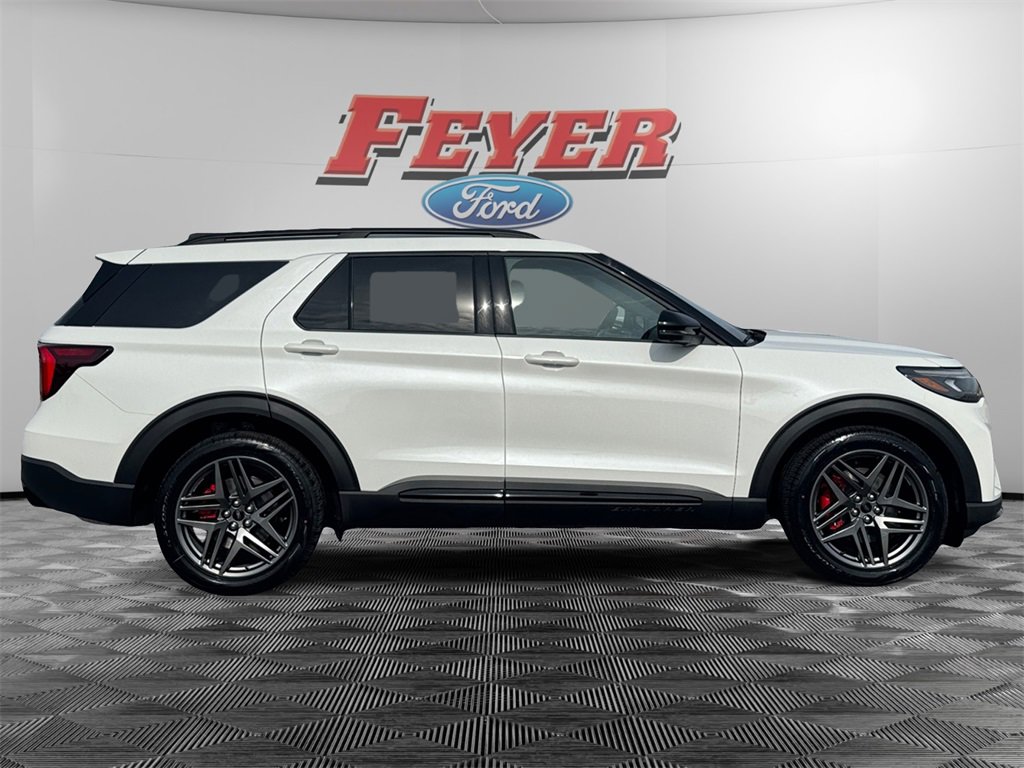 New 2026 Ford Explorer ST image 8